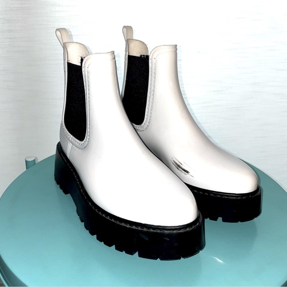 ASOS White Platform Plastic Chelsea Boots Size 8 - Picture 3 of 7